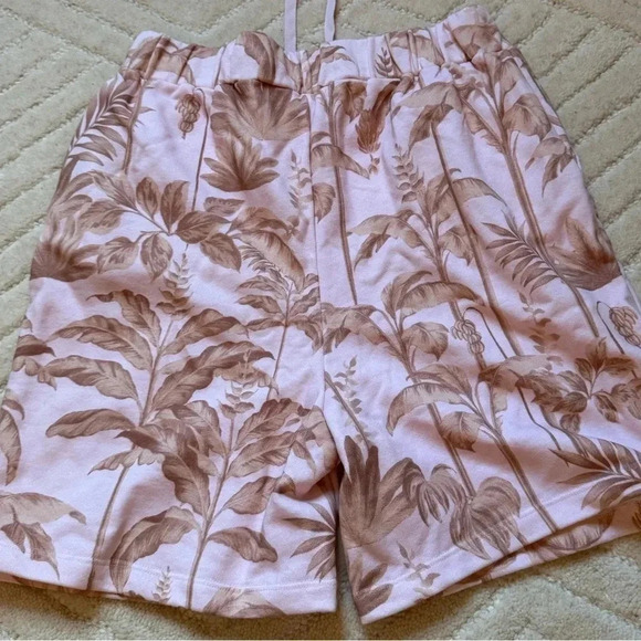 NWT Ted Baker Shorts - Tropical Print in Pink - Picture 2 of 3